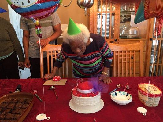 Thank you, Tiffany & Co for making Nana's birthday so special. Beautiful, moist and flavorful. I'll be back again soon!