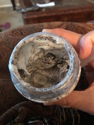 Where is the ice cream???? There is a big gap in the middle and the side , they can't even make a simple mcflurry right