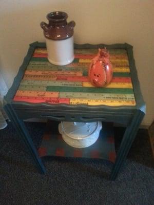 Unique and so adorable ruler table. Definitely a conversation piece.
