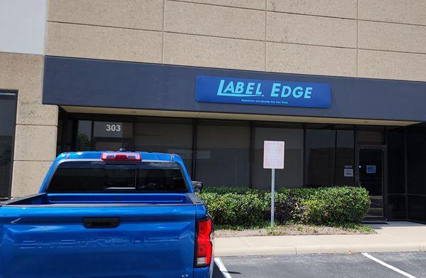 Label Edge