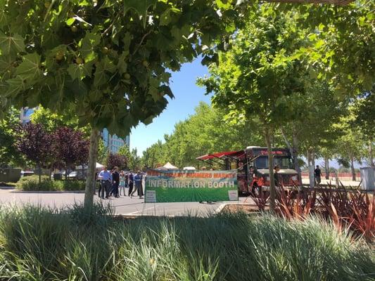 #foodtrucks #farmersmarket