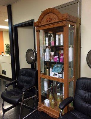 Hair products, essences oils, vitamins & body detox products. And information about your want to know more about us.