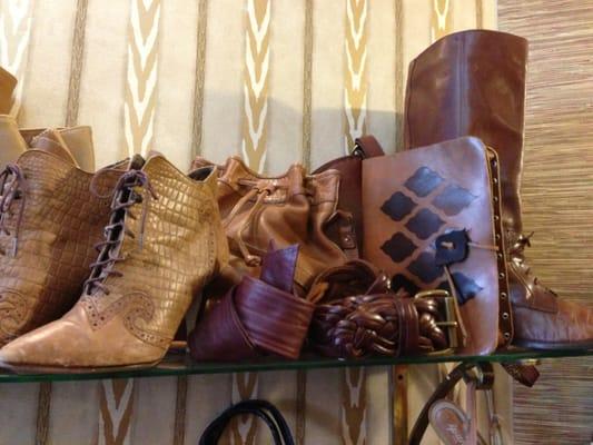 Good leather goods can be found @PortiaandManny