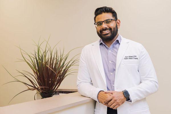 Dr. Aamir Mahmood, DPM - Momentum Foot & Ankle Clinic