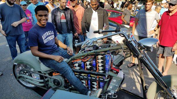 Grandson and I made it run but E L Johnson made it stop. These guys deserve 5 out of 5 stars.