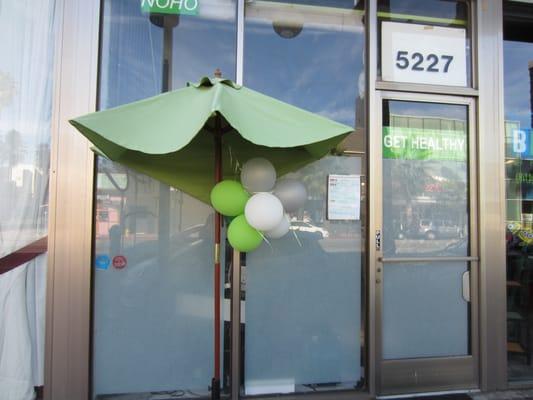 Look for the green umbrella! Come and meet your friends for a FREE Wellness Profile and Samples of our Healthy Smoothie