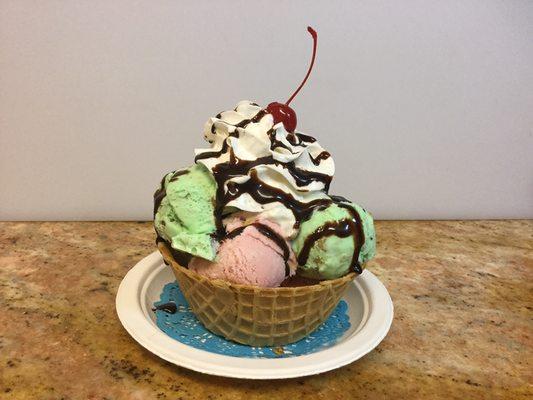 I scream for ice cream ,waffle cone bowl that comes with 4 scoops of ice cream and toppings of your choice