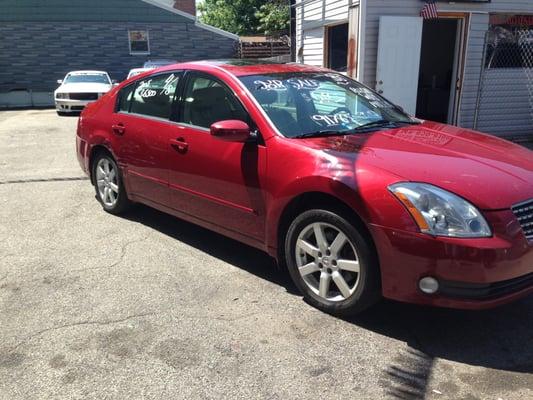 2005 nissan maxima 6,500 fully loaded !