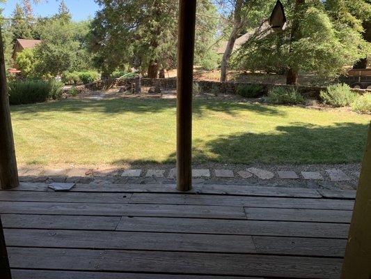 Lew’s Lawn and Weed Abatement