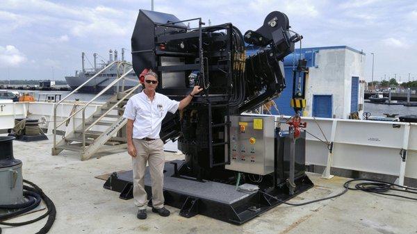 ABS certified, portable, self-contained knuckle boom crane for NOAA Ship Ronald H. Brown