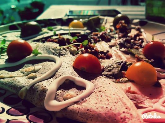 Brie olive tomatoes and pesto