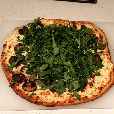 Arugula white pizza!