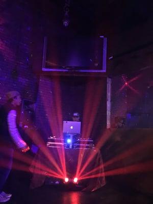 Dj