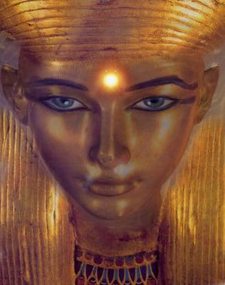 Hathor Resculpting Beauty