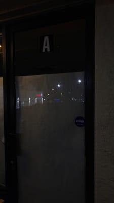 B&B fashion closed down permanently a week ago no longer here