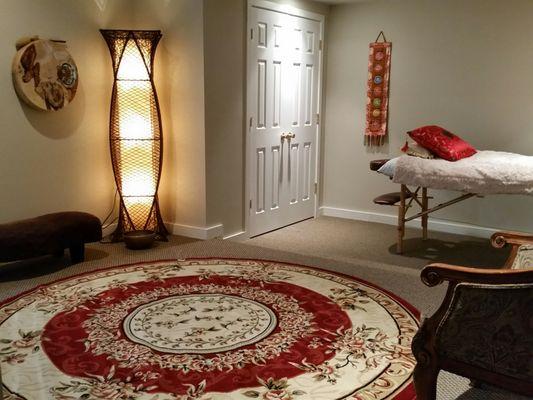 Reiki Healing and Reiki Classes and Circle for Past Life Regression.