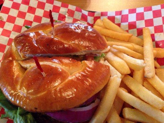 I love the pretzel bun.