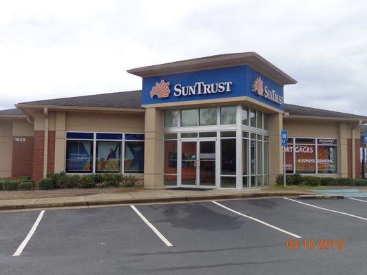 Suntrust Sucks