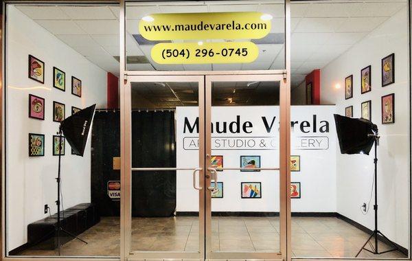 Store front, counting down before opening Monday 1 July 2019. 'It's beginning to look a lot like a gallery.'