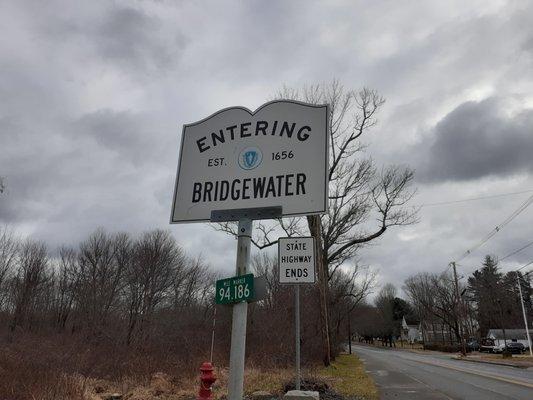 Entering Bridgewater from West Bridgewater.