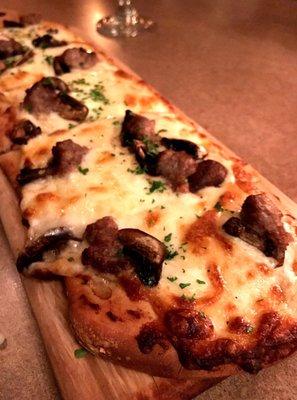 Sausage and mushrooms flatbread