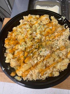 Al Dente's Homemade Mac and Cheese with Chicken and Bacon