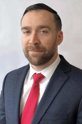 Arron M Thompson - Edward Jones