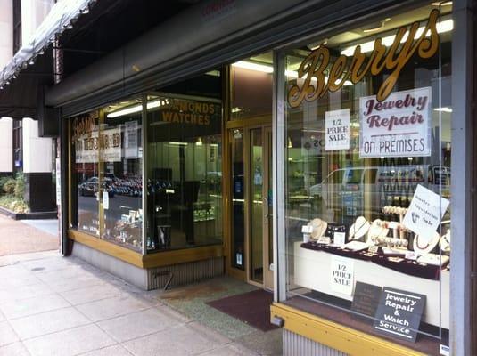 Berry's Jewelry & Loan