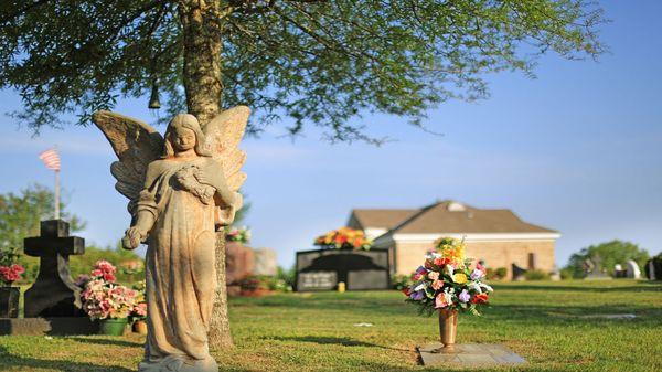 Pine Crest Cemetery West