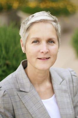 Shannon S. Bradley, Attorney