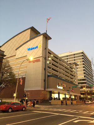 Can't believe there a Walmart store in the middle of the city in white plains