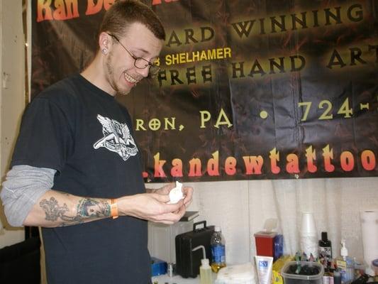 Kan-Dew Tattoo & Body Piercing Studio