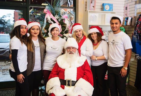 We had a great time with Santa at the Mint Baby Meet Santa Holiday Party.