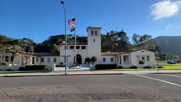 Veteran's Memorial Building