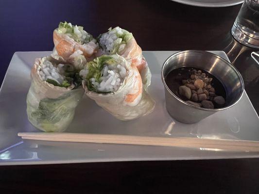 Summer roll with shrimp and pork