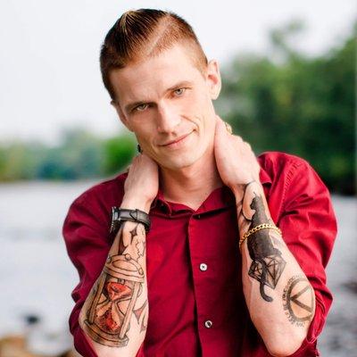 Photo of Dustin E.