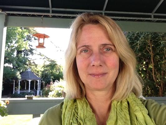 Photo of Lynette W.