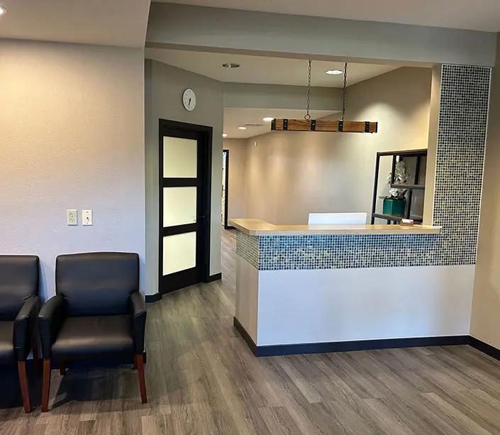 Accident Care Chiropractic - Lakewood Chiropractor and Car Injury Specialist