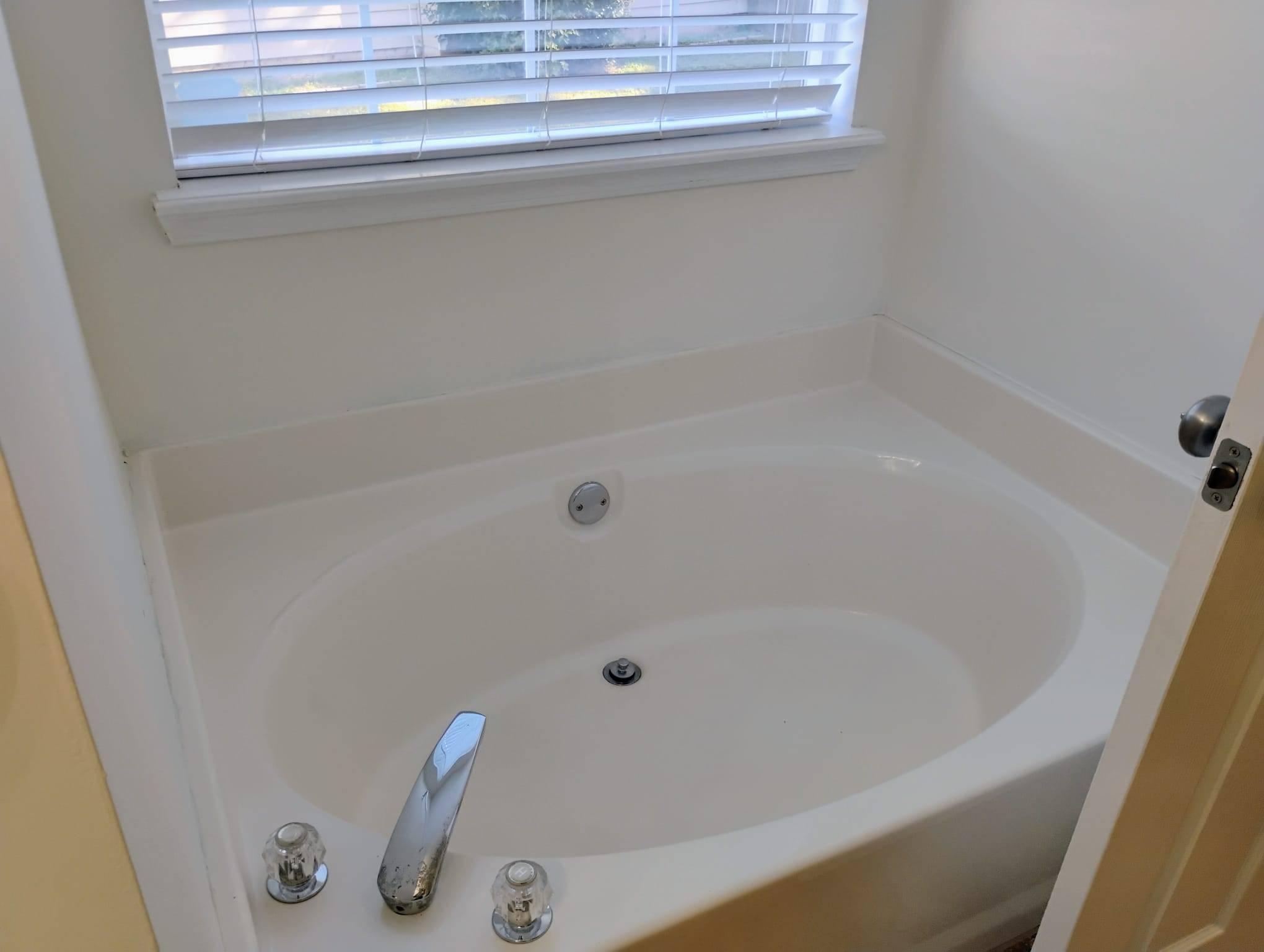 Aquastar Cleaning Services, LLC