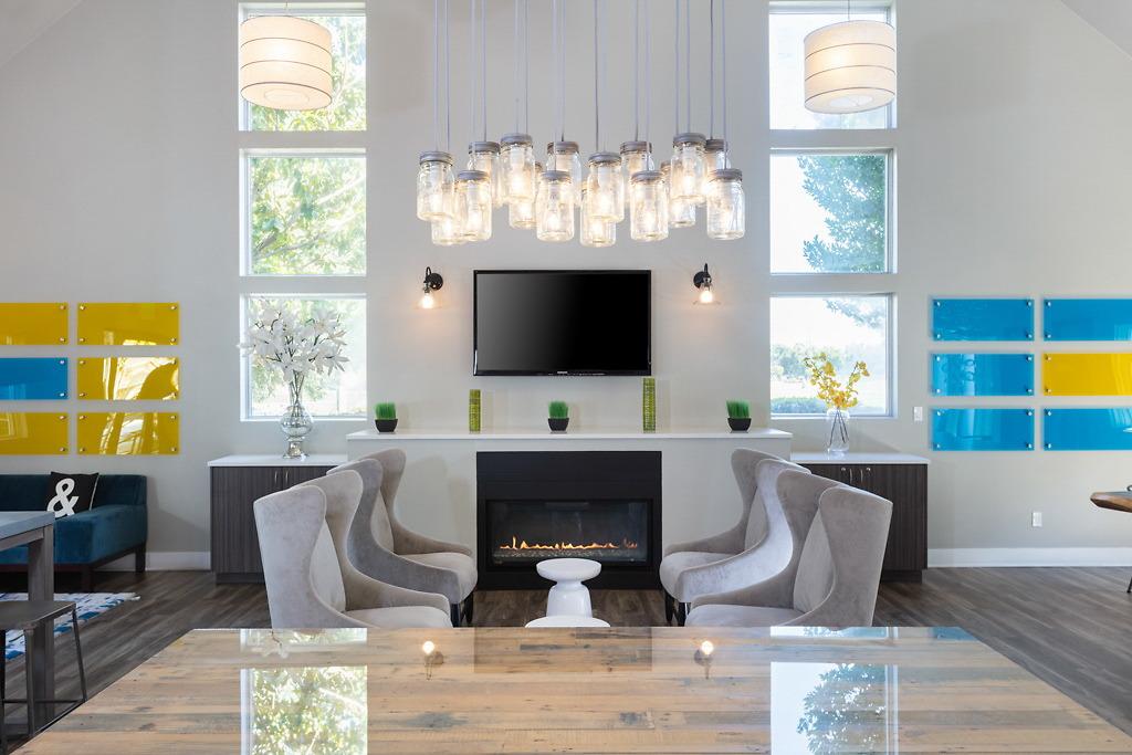 1000 Kiely Apartments