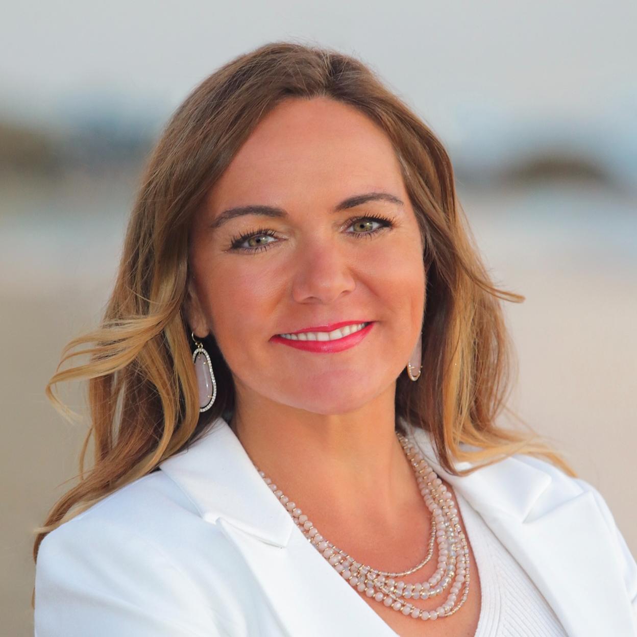 Regency Real Estate Brokers - Sara Martin