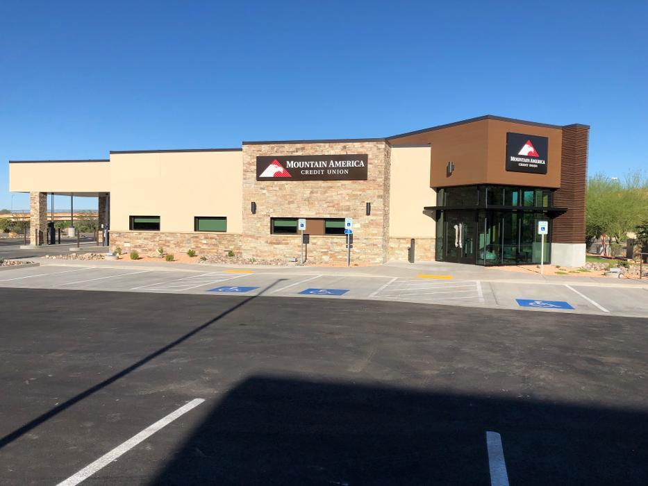 Mountain America Credit Union - Mesquite: Pioneer Boulevard Branch