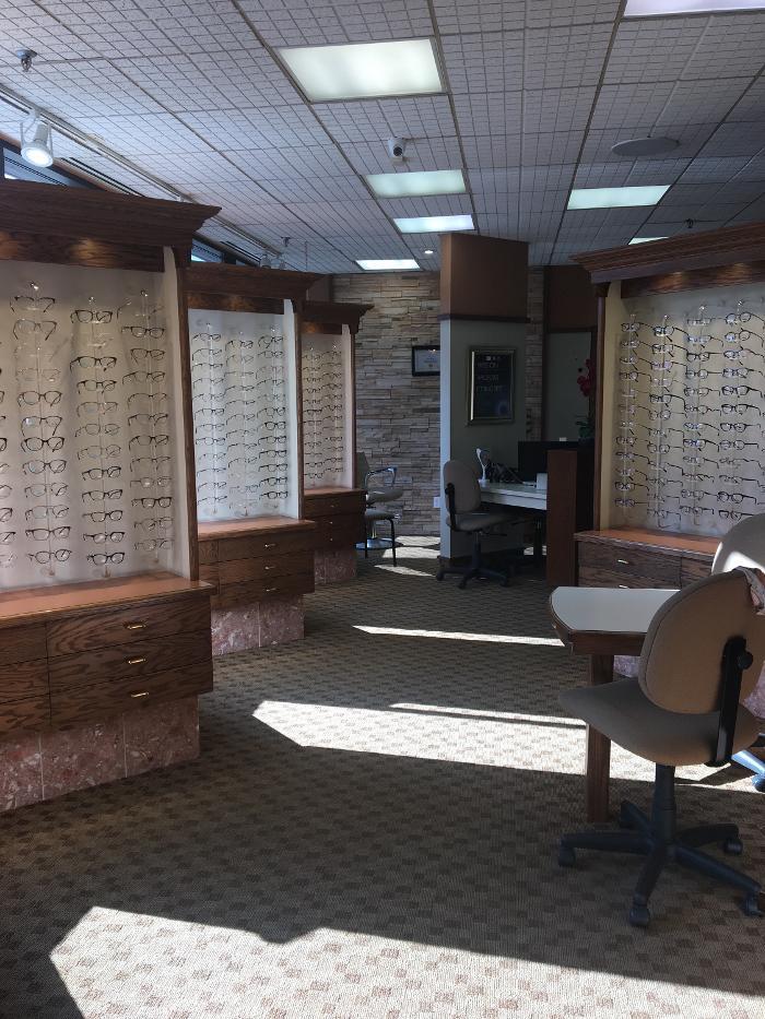 IRIS Optométristes et Opticiens - Roberval