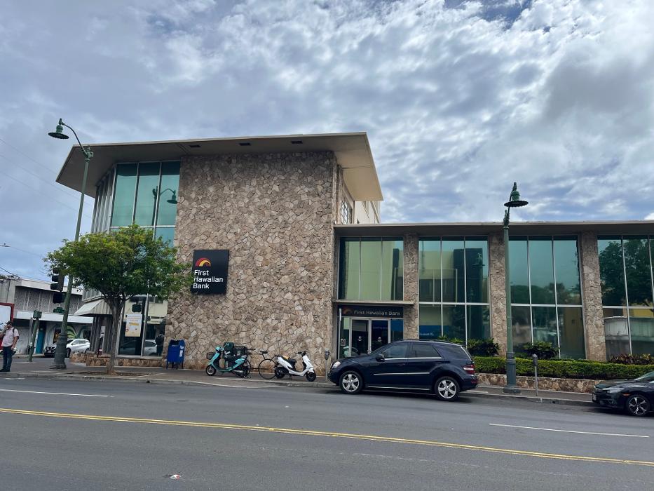 First Hawaiian Bank Kaimuki Branch