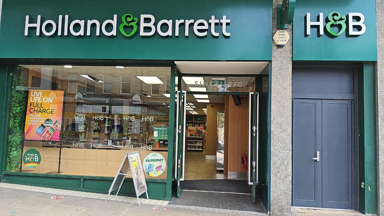 Holland & Barrett - Sheffield Barkers Pool