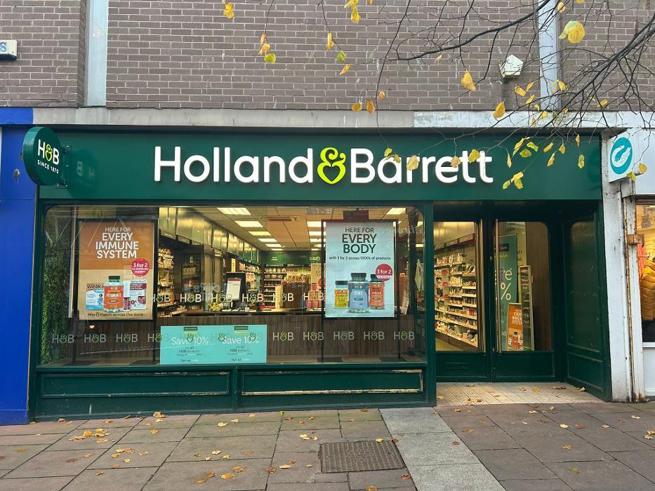 Holland & Barrett - Arbroath