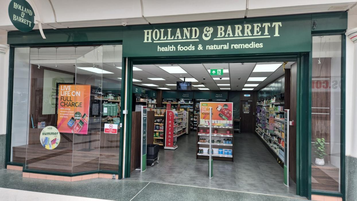 Holland & Barrett - Boscombe