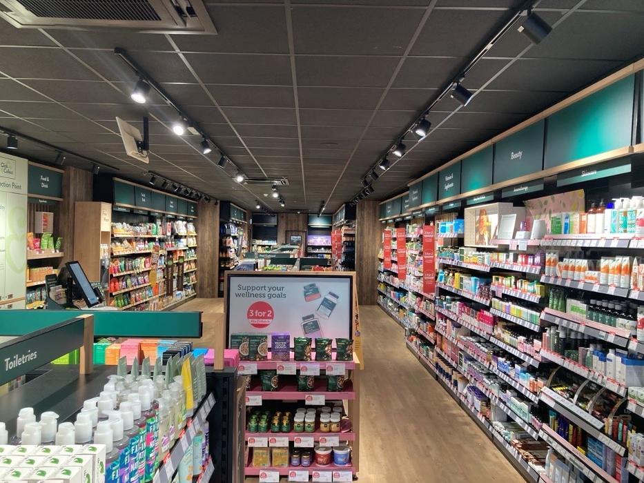 Holland & Barrett - Taunton