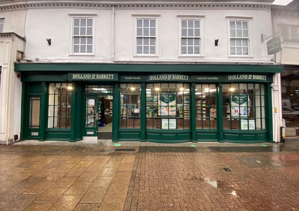 Holland & Barrett - Epping