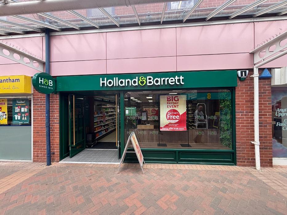 Holland & Barrett - Grantham